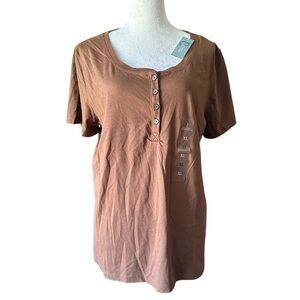 Classic Elements Brown Buttoned Short Sleeve Tee